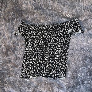 Crop sleeveless flower top